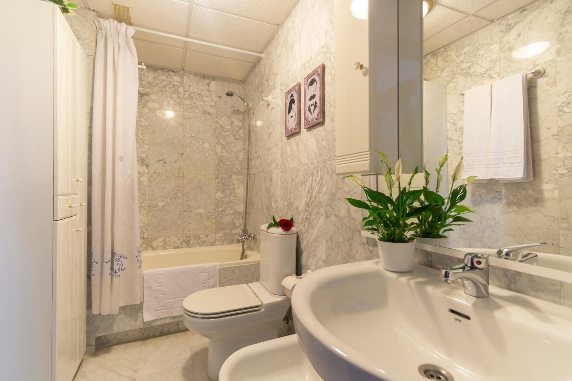 Apartamento Adultos Centro N V 1 Free Parking Grenada Zewnętrze zdjęcie